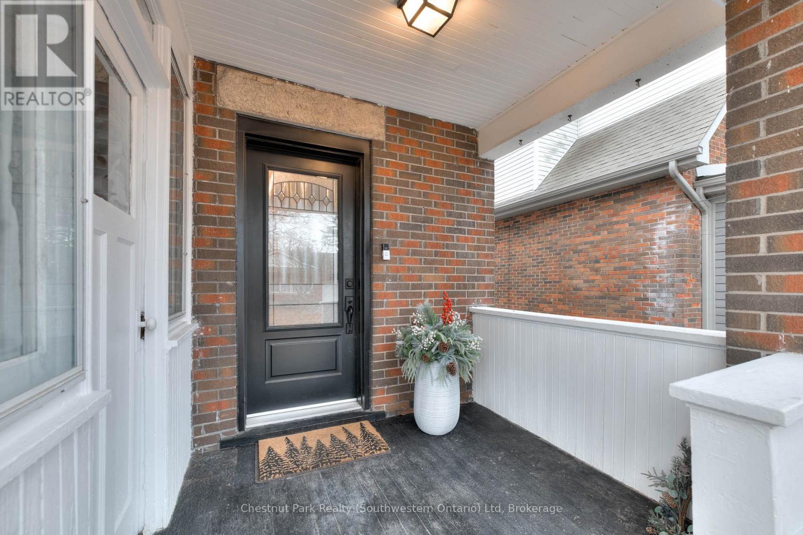 19 Stull Avenue, Guelph, Ontario  N1H 1N2 - Photo 8 - X12552152