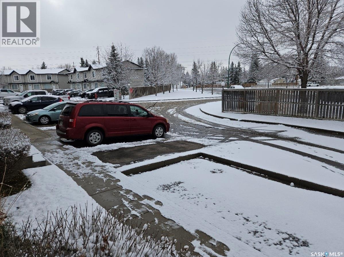 101 103 Rutherford Crescent, Saskatoon, Saskatchewan  S7N 4X9 - Photo 4 - SK024574