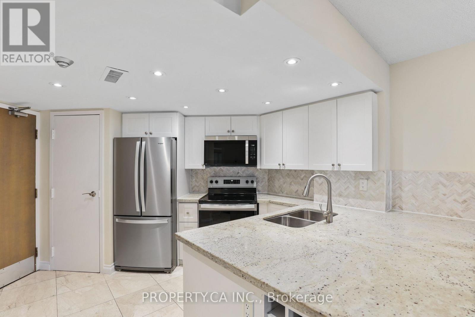 1410 - 1001 Bay Street, Toronto, Ontario  M5S 3A6 - Photo 4 - C12552054