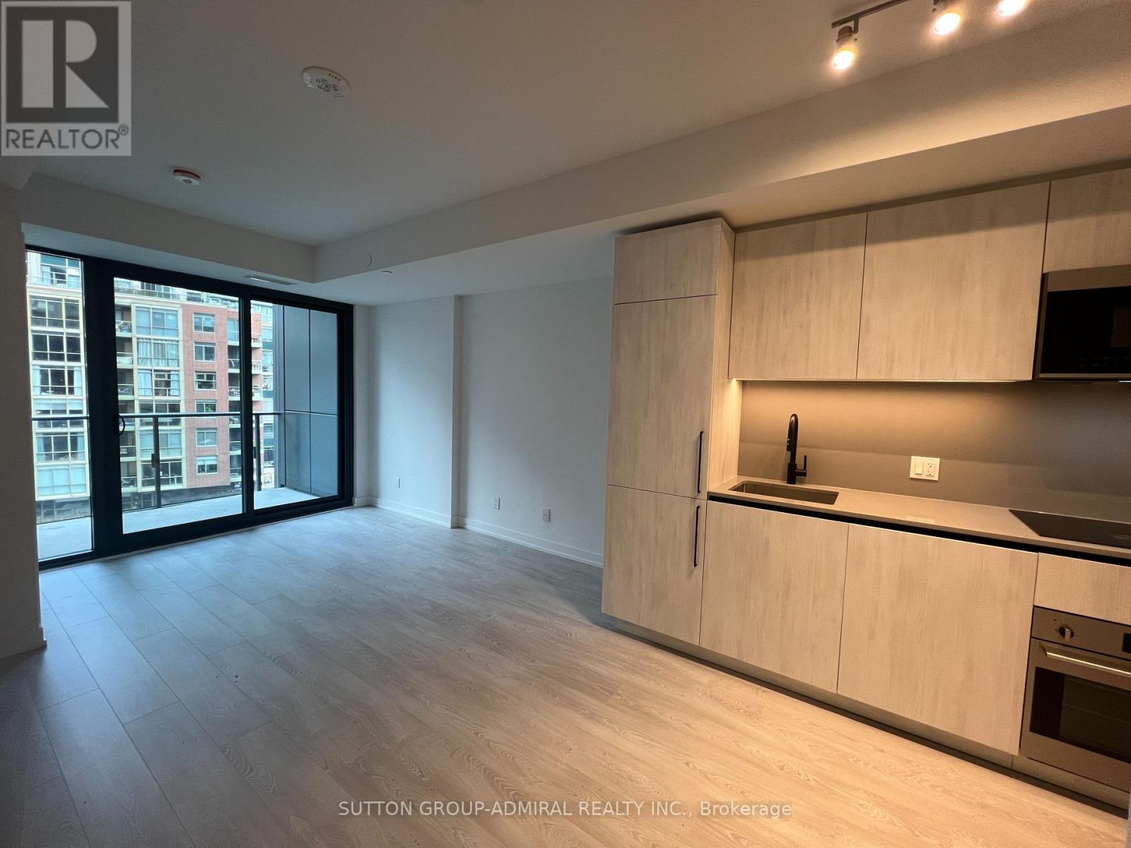 504 - 35 Parliament Street, Toronto, Ontario M5A 1G1 - Photo 2 - C12566074