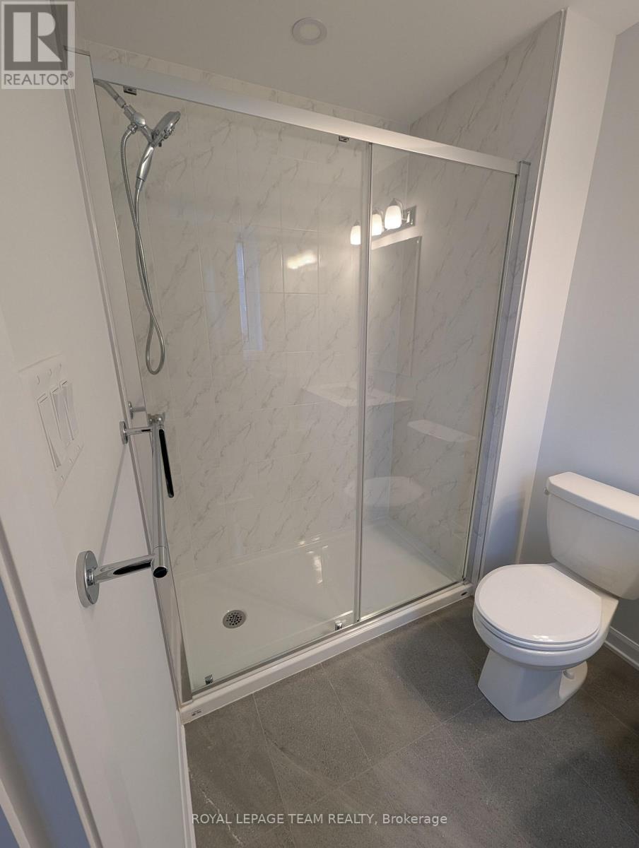 723 Fairline Row, Ottawa, Ontario  K2V 0M4 - Photo 23 - X12554400