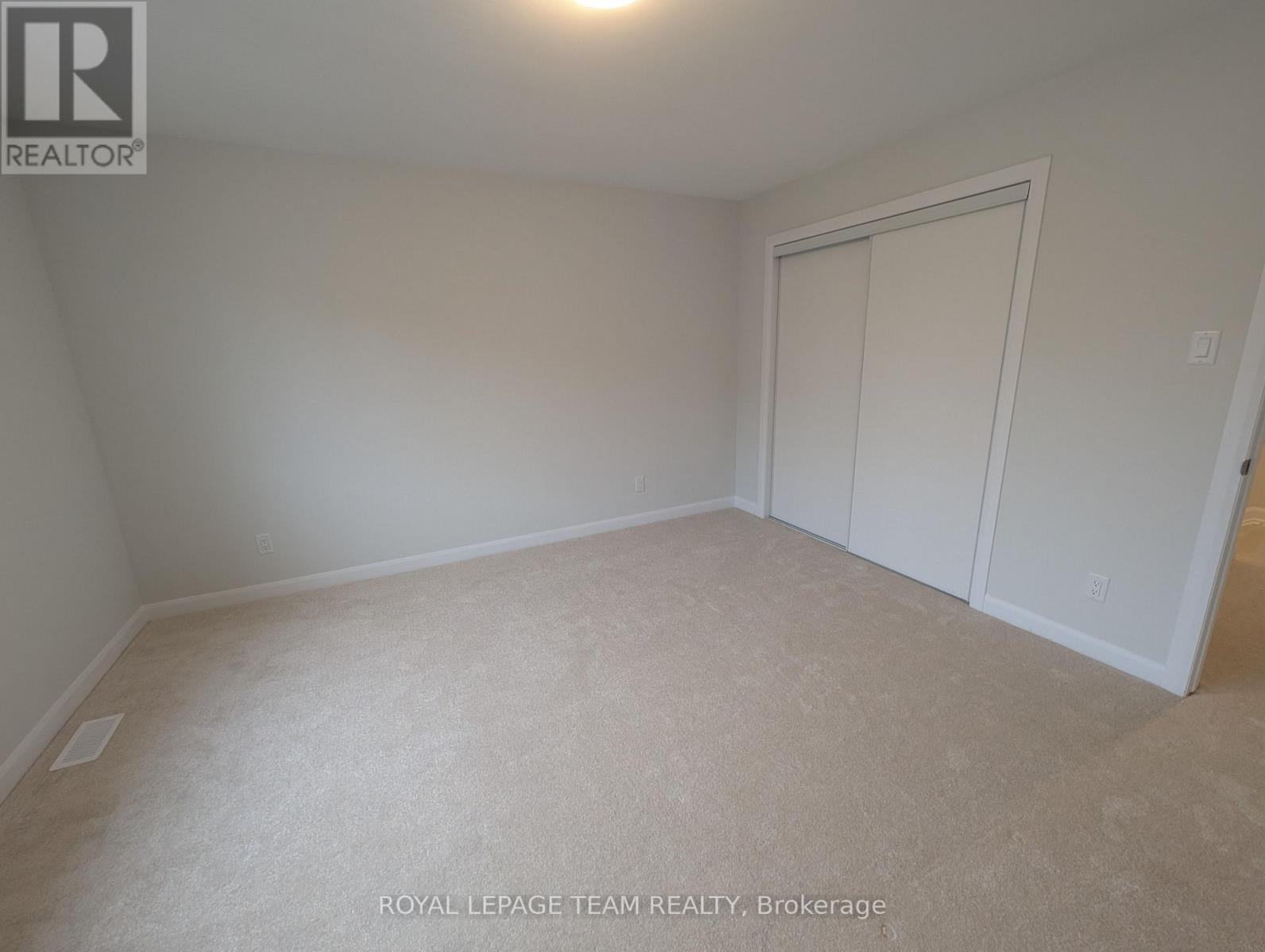 723 Fairline Row, Ottawa, Ontario  K2V 0M4 - Photo 29 - X12554400