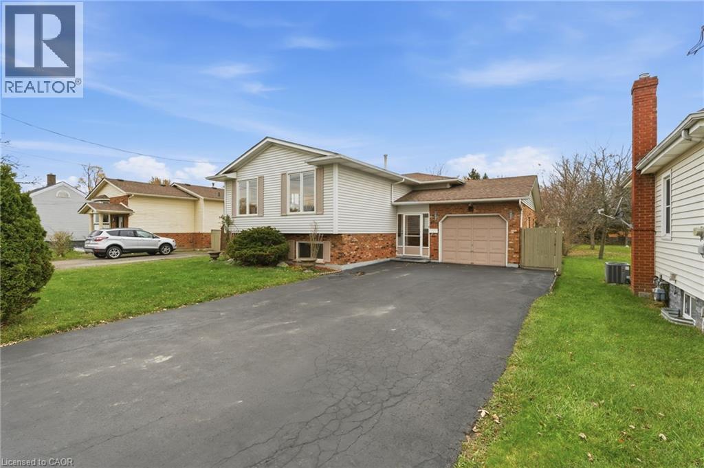 85 Rice Road, Welland, Ontario  L3C 2V6 - Photo 2 - 40788758