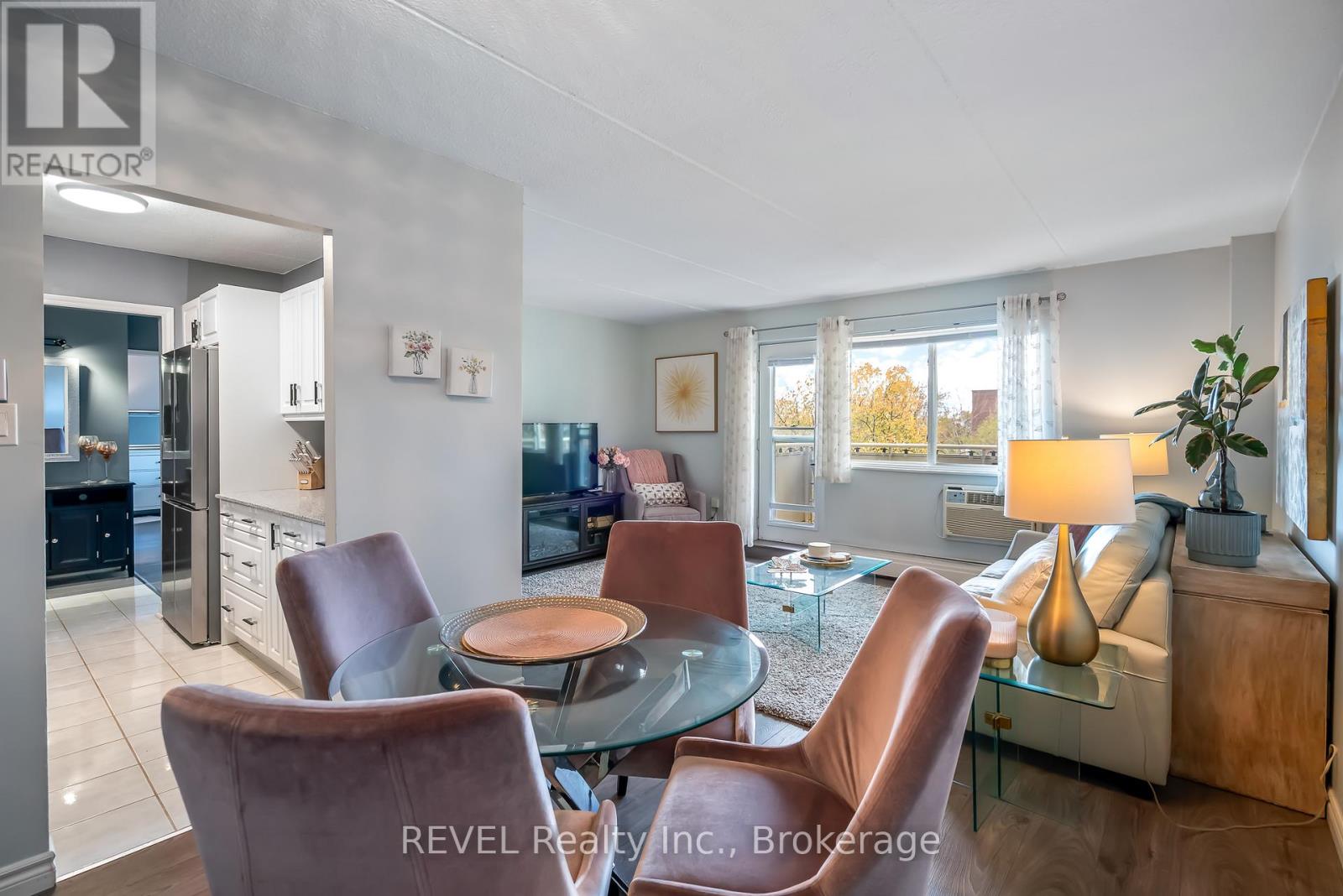 421 - 198 SCOTT STREET, St. Catharines, Ontario