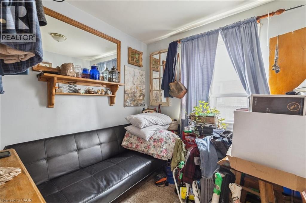 276 East 37th Street, Hamilton, Ontario  L8V 4B3 - Photo 11 - 40737741