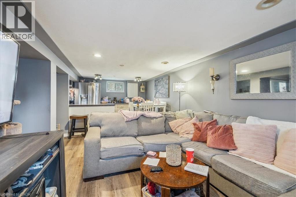 276 East 37th Street, Hamilton, Ontario  L8V 4B3 - Photo 20 - 40737741