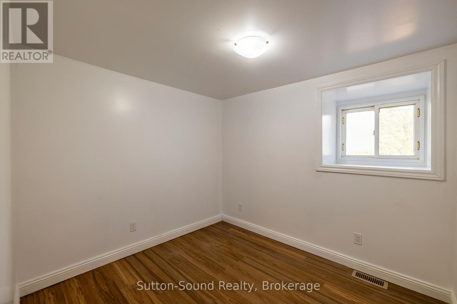 318777 Grey Road 1 Road, Georgian Bluffs, Ontario  N4K 5N4 - Photo 15 - X12570822