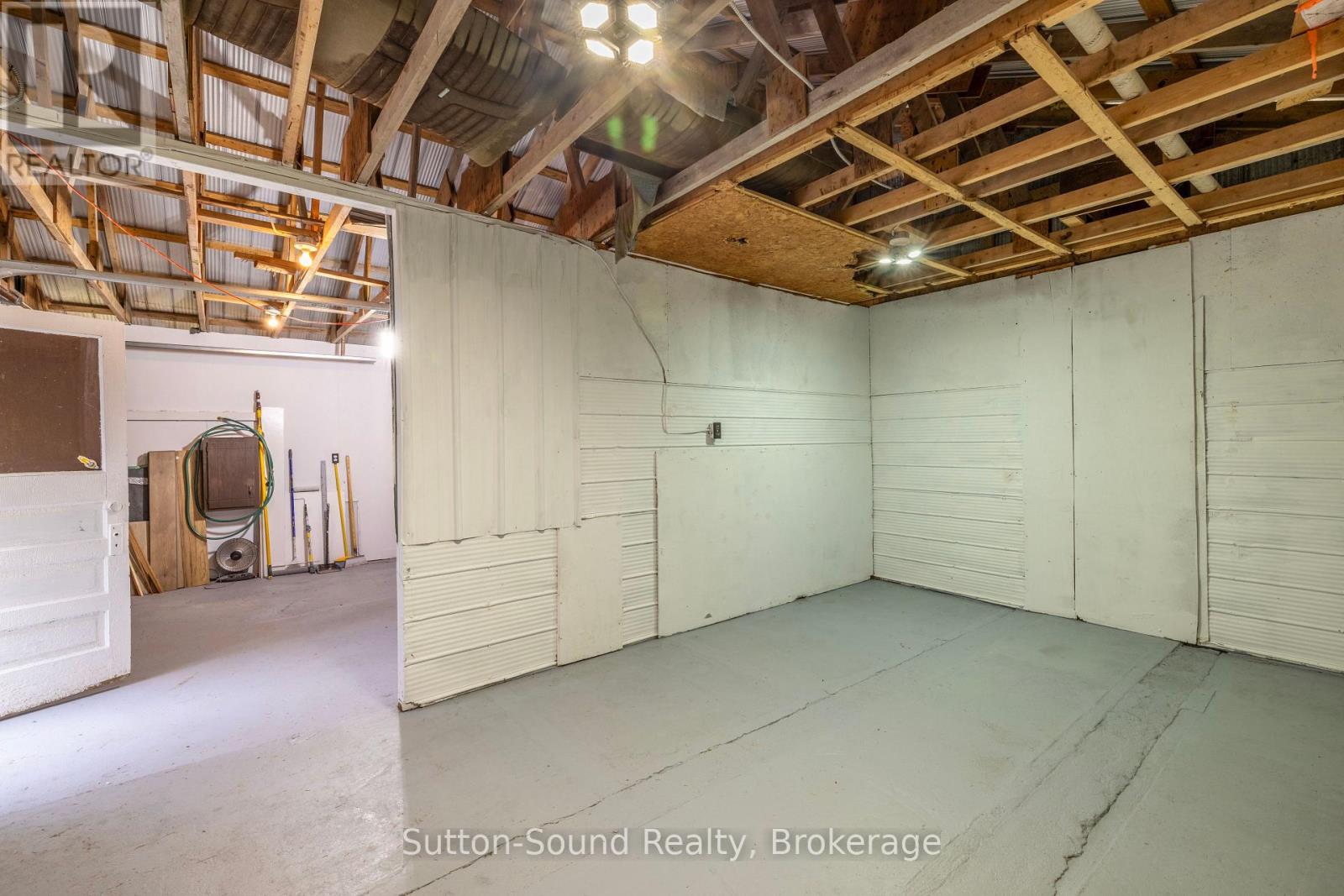 318777 Grey Road 1 Road, Georgian Bluffs, Ontario  N4K 5N4 - Photo 31 - X12570822