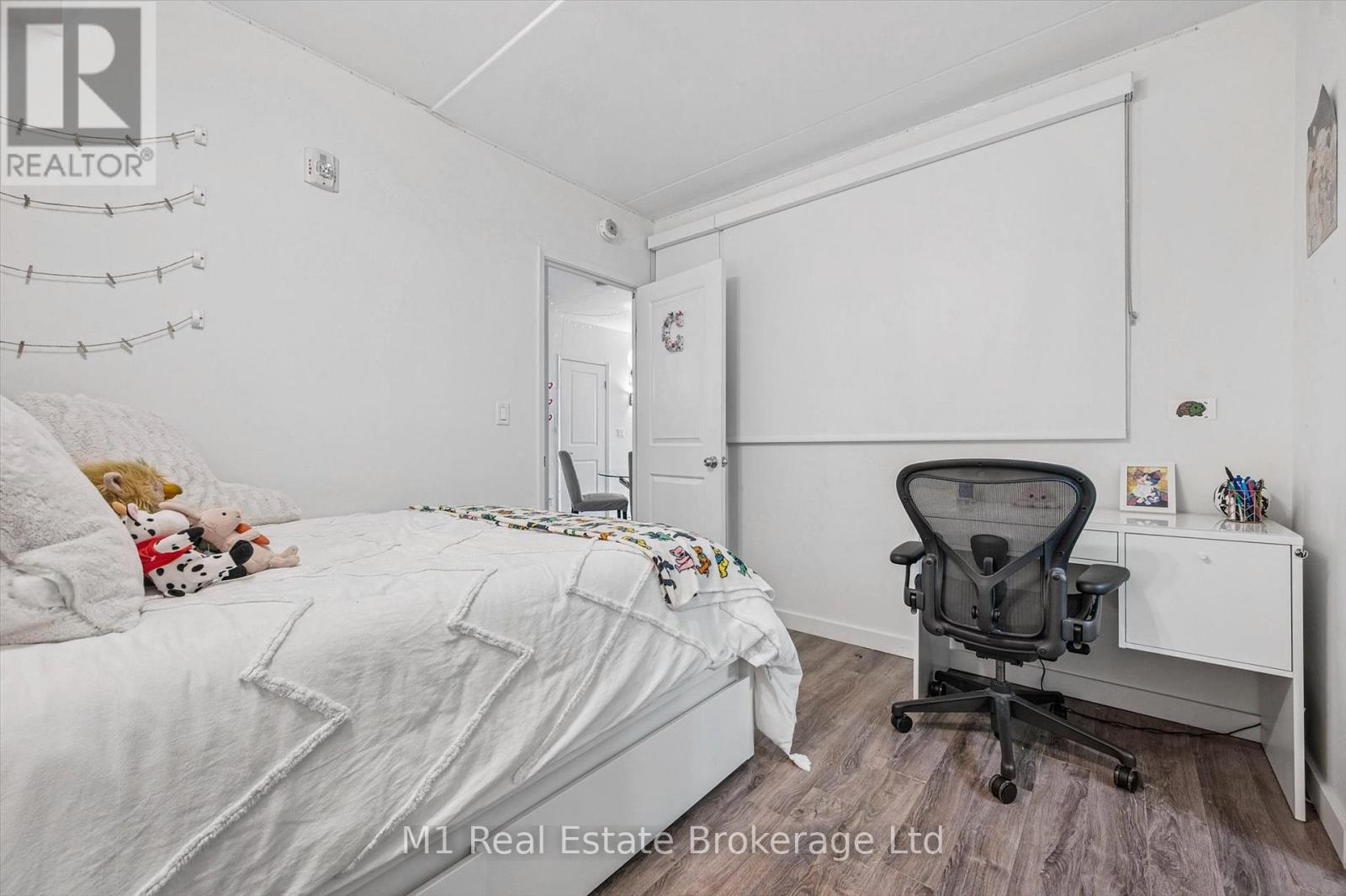 304 - 1219 Gordon Street, Guelph, Ontario  N1L 0M9 - Photo 28 - X12570844