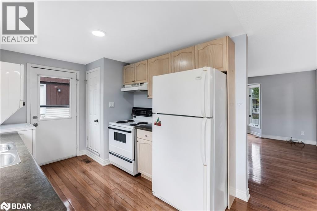 3 Comforts Cove, Innisfil, Ontario  L9S 1S3 - Photo 6 - 40790090