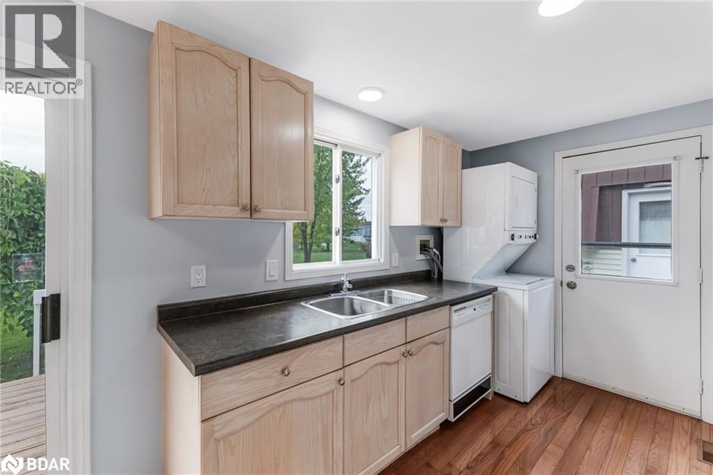 3 Comforts Cove, Innisfil, Ontario  L9S 1S3 - Photo 7 - 40790090