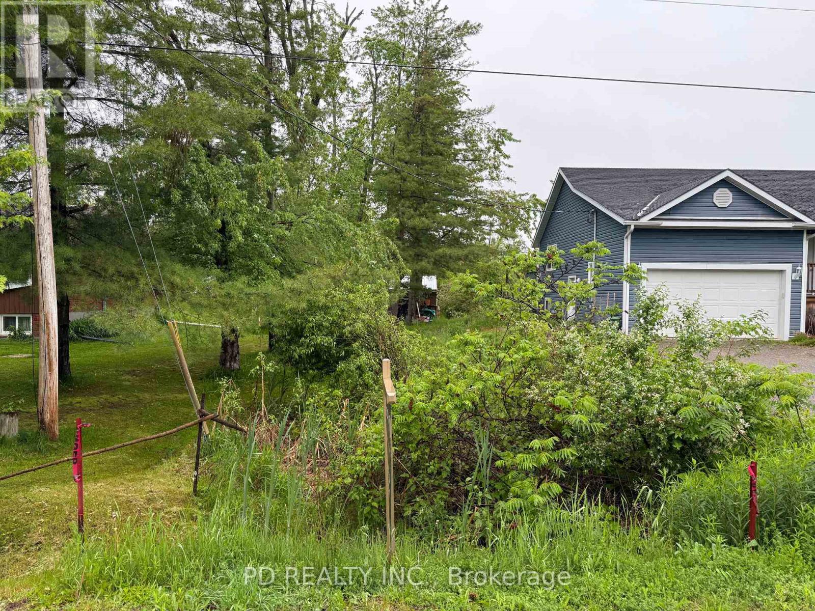 22 Helen Drive, Kawartha Lakes, Ontario  K0L 2W0 - Photo 5 - X12197614