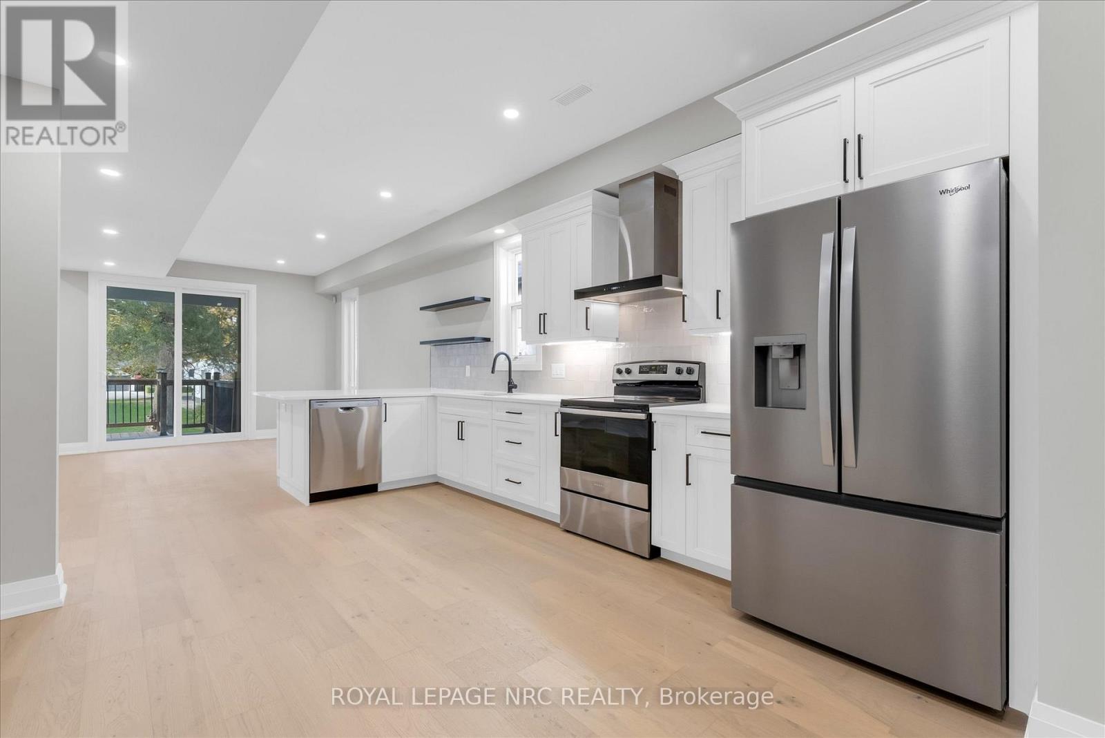 66 Page Street, Port Colborne, Ontario  L3K 5V1 - Photo 8 - X12474058