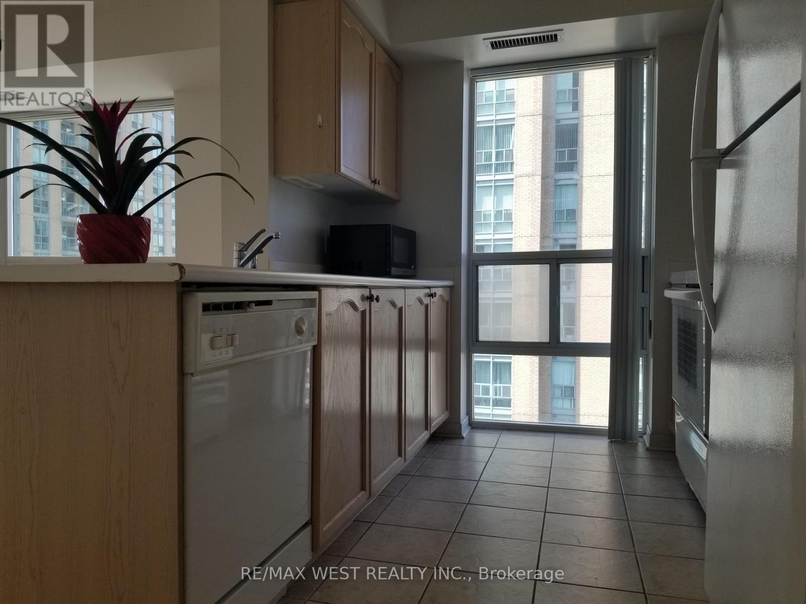 1109 - 28 Olive Avenue, Toronto, Ontario  M2N 7E6 - Photo 9 - C12570810