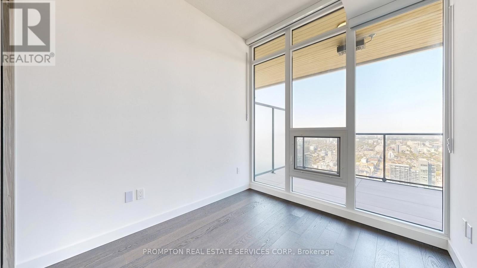 7003 - 3 Concord Cityplace Way, Toronto, Ontario  M5V 0X4 - Photo 16 - C12570816