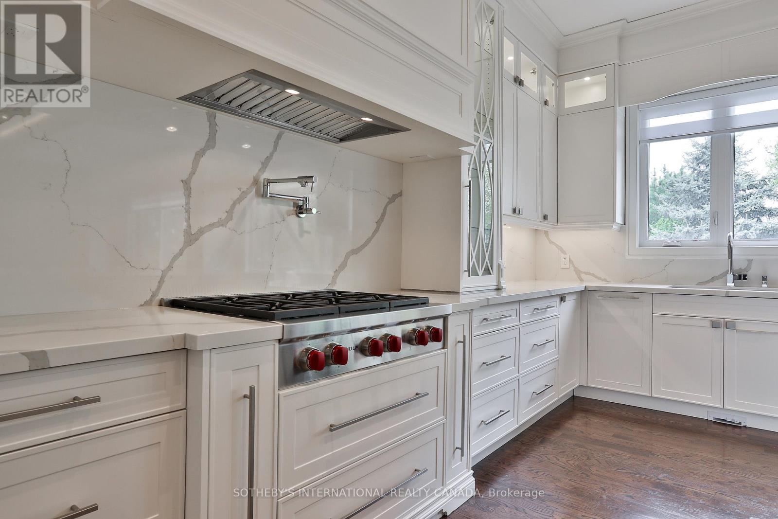 128 Park Home Avenue, Toronto, Ontario  M2N 1W8 - Photo 20 - C12570858