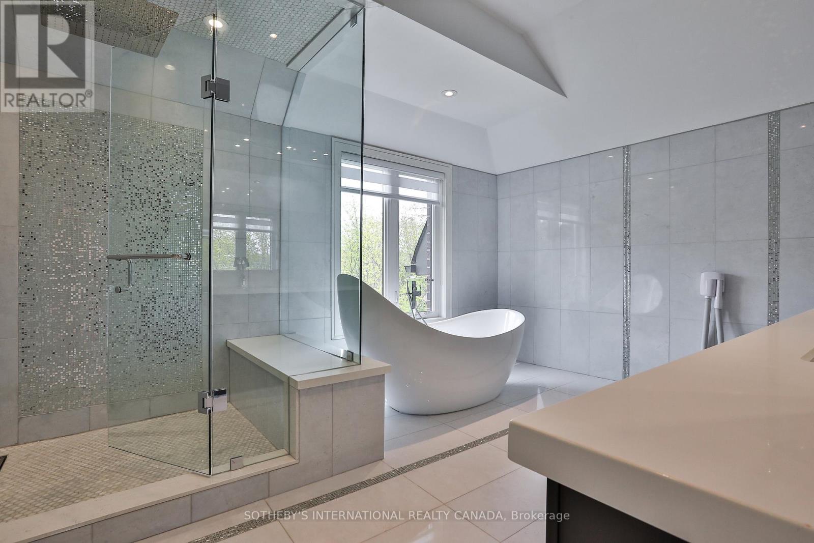 128 Park Home Avenue, Toronto, Ontario  M2N 1W8 - Photo 36 - C12570858