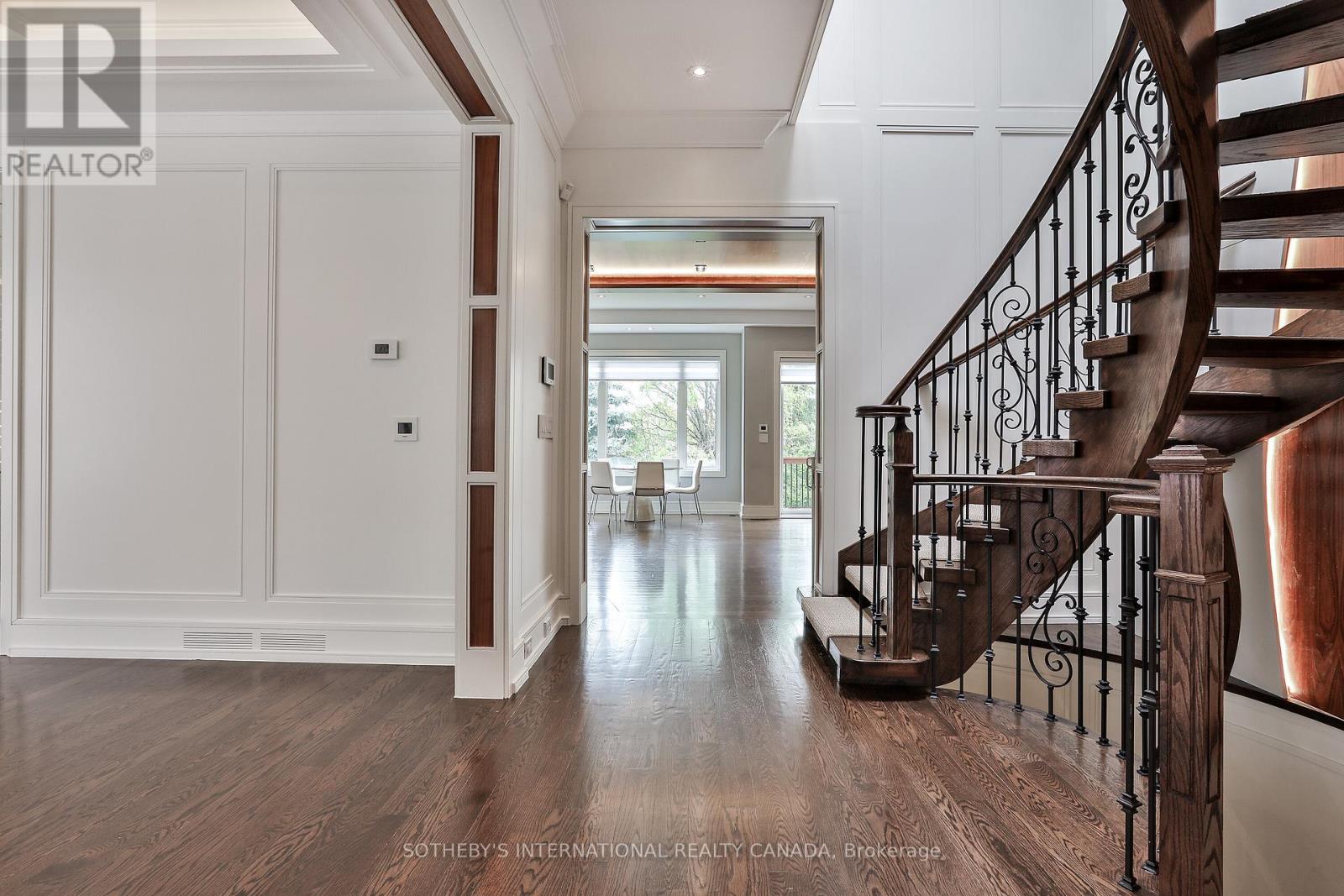 128 Park Home Avenue, Toronto, Ontario  M2N 1W8 - Photo 6 - C12570858