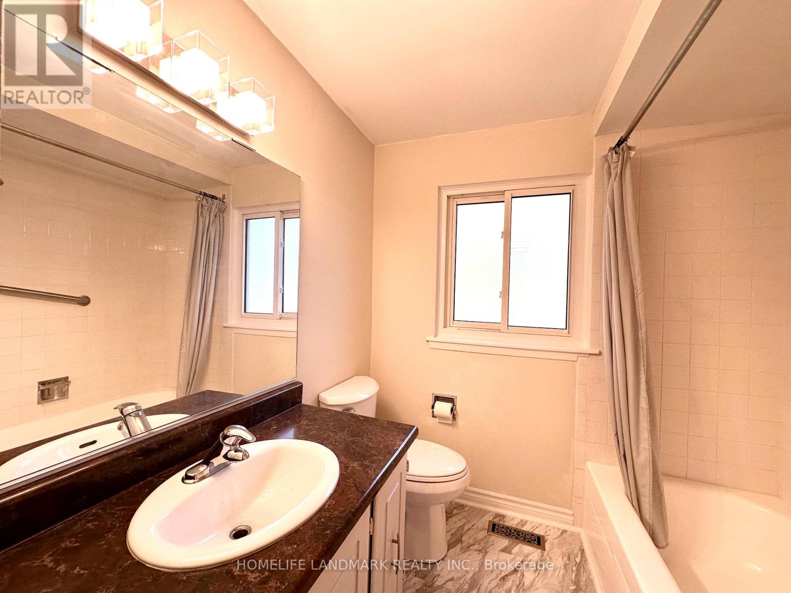 161 Carolbreen Square, Toronto, Ontario  M1V 1J1 - Photo 13 - E12570870