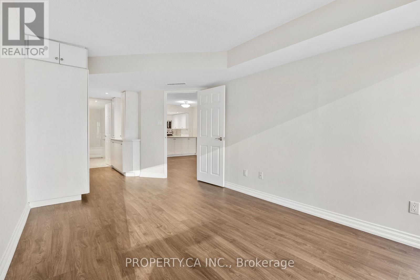 1410 - 1001 Bay Street, Toronto, Ontario  M5S 3A6 - Photo 14 - C12552054
