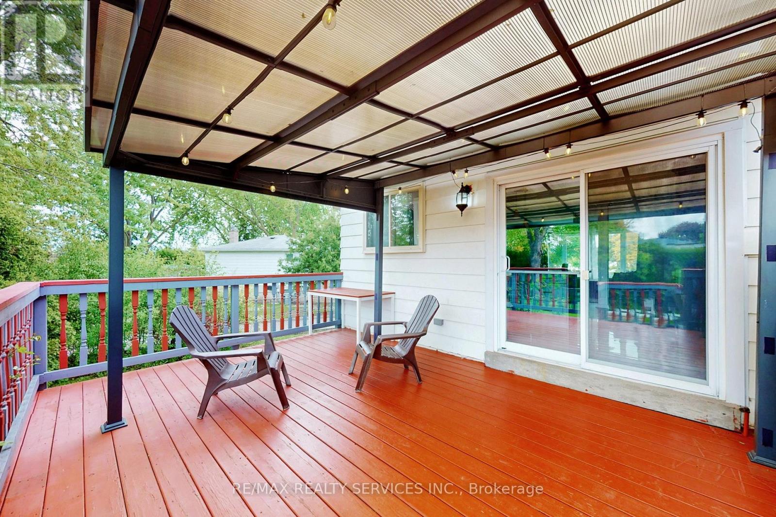 53 Geneva Crescent, Brampton, Ontario L6S 1K7 - Photo 41 - W12387789