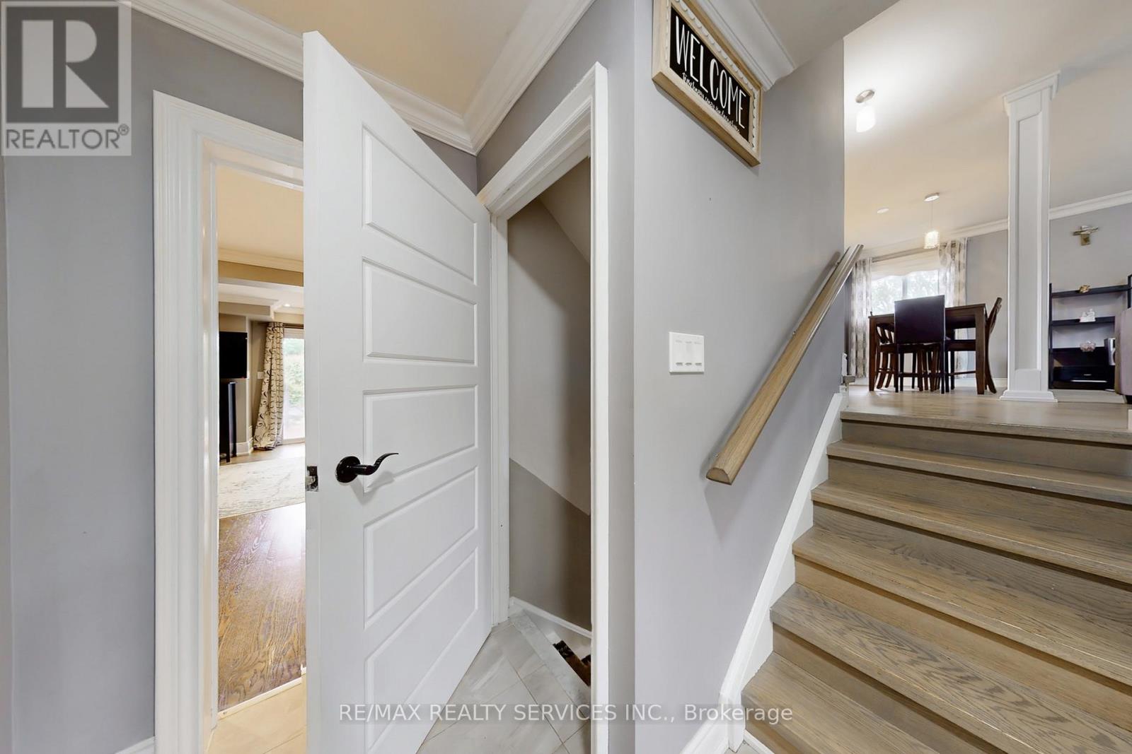 53 Geneva Crescent, Brampton, Ontario L6S 1K7 - Photo 32 - W12387789