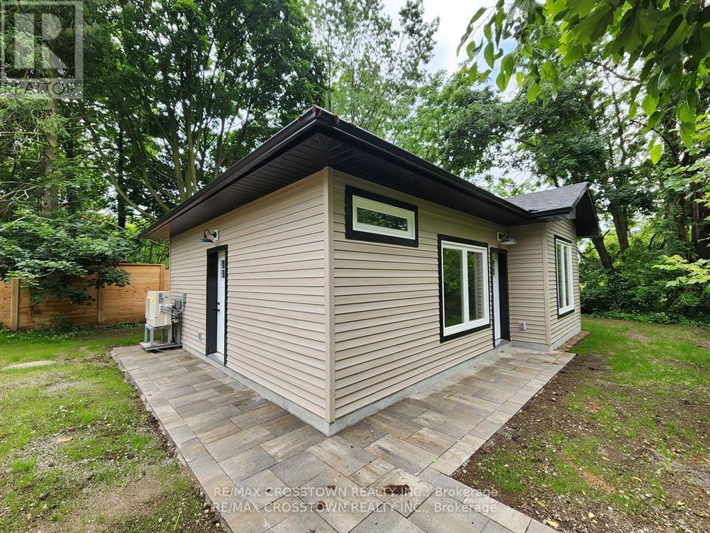 Gdn Ste - 120 Dundonald Street, Barrie (Codrington), Ontario  L4M 3T6 - Photo 1 - S12570818