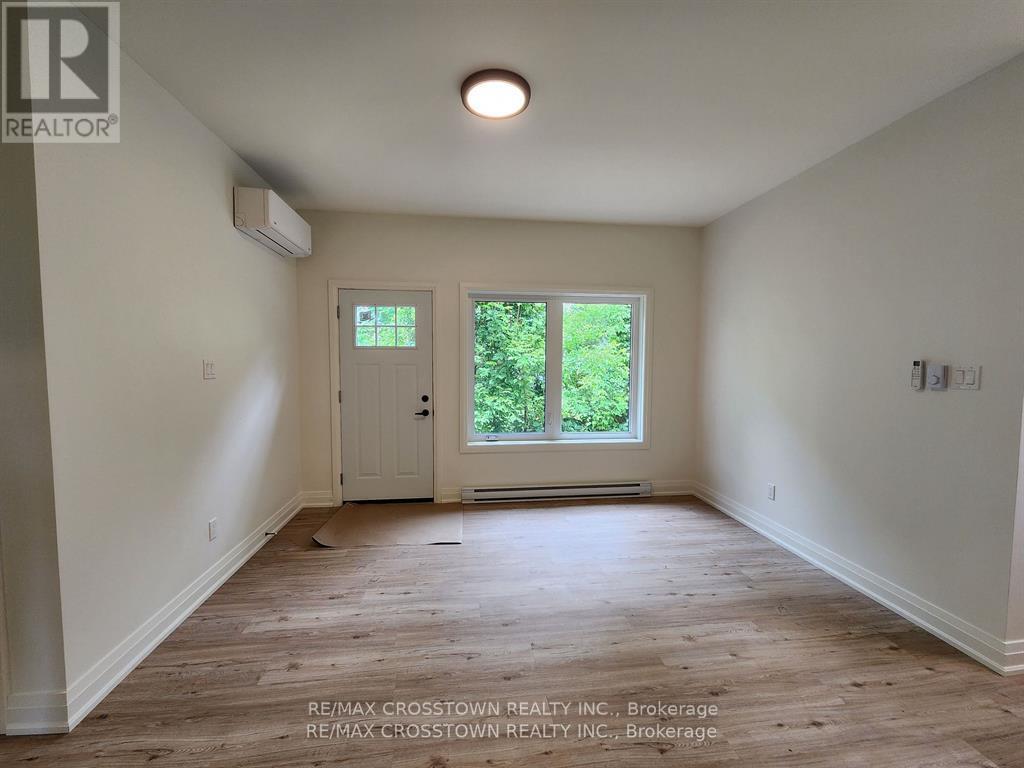 Gdn Ste - 120 Dundonald Street, Barrie (Codrington), Ontario  L4M 3T6 - Photo 10 - S12570818