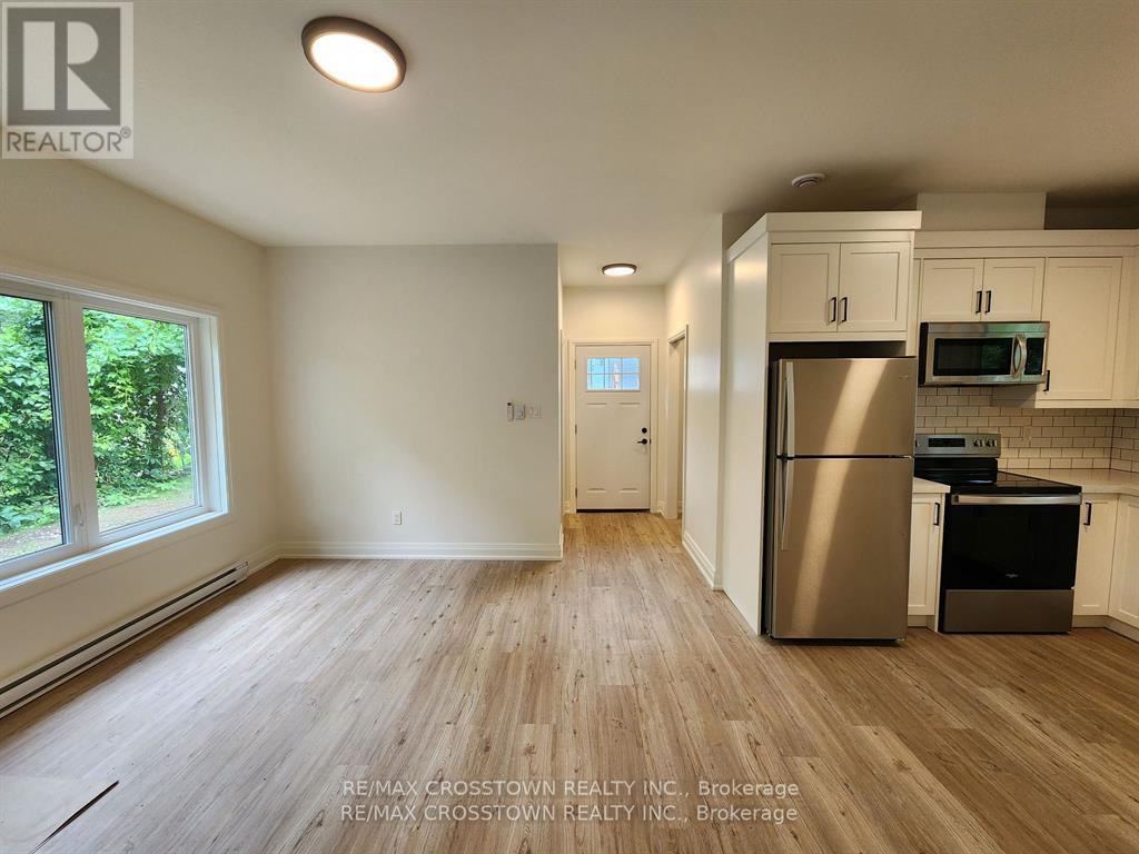 Gdn Ste - 120 Dundonald Street, Barrie (Codrington), Ontario  L4M 3T6 - Photo 4 - S12570818