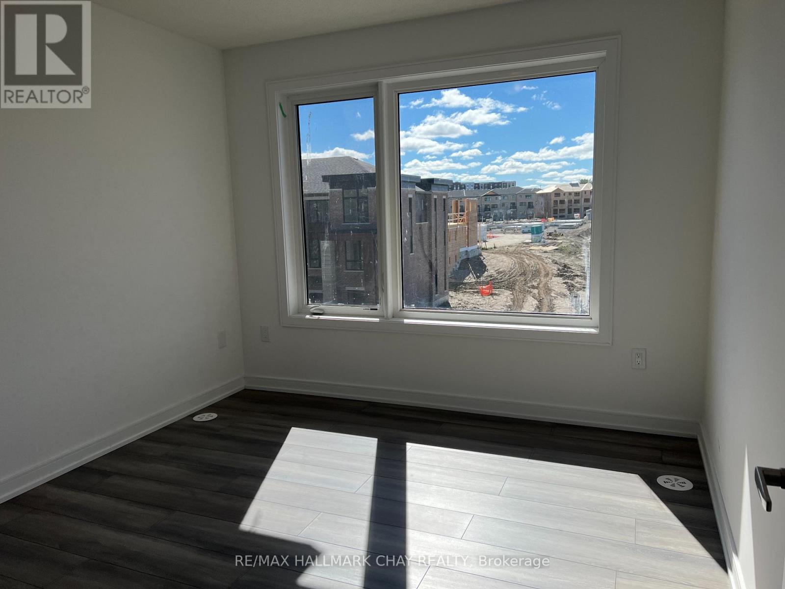 150 Blue Forest Crescent, Barrie (Innis-Shore), Ontario  L4M 0M2 - Photo 13 - S12570828