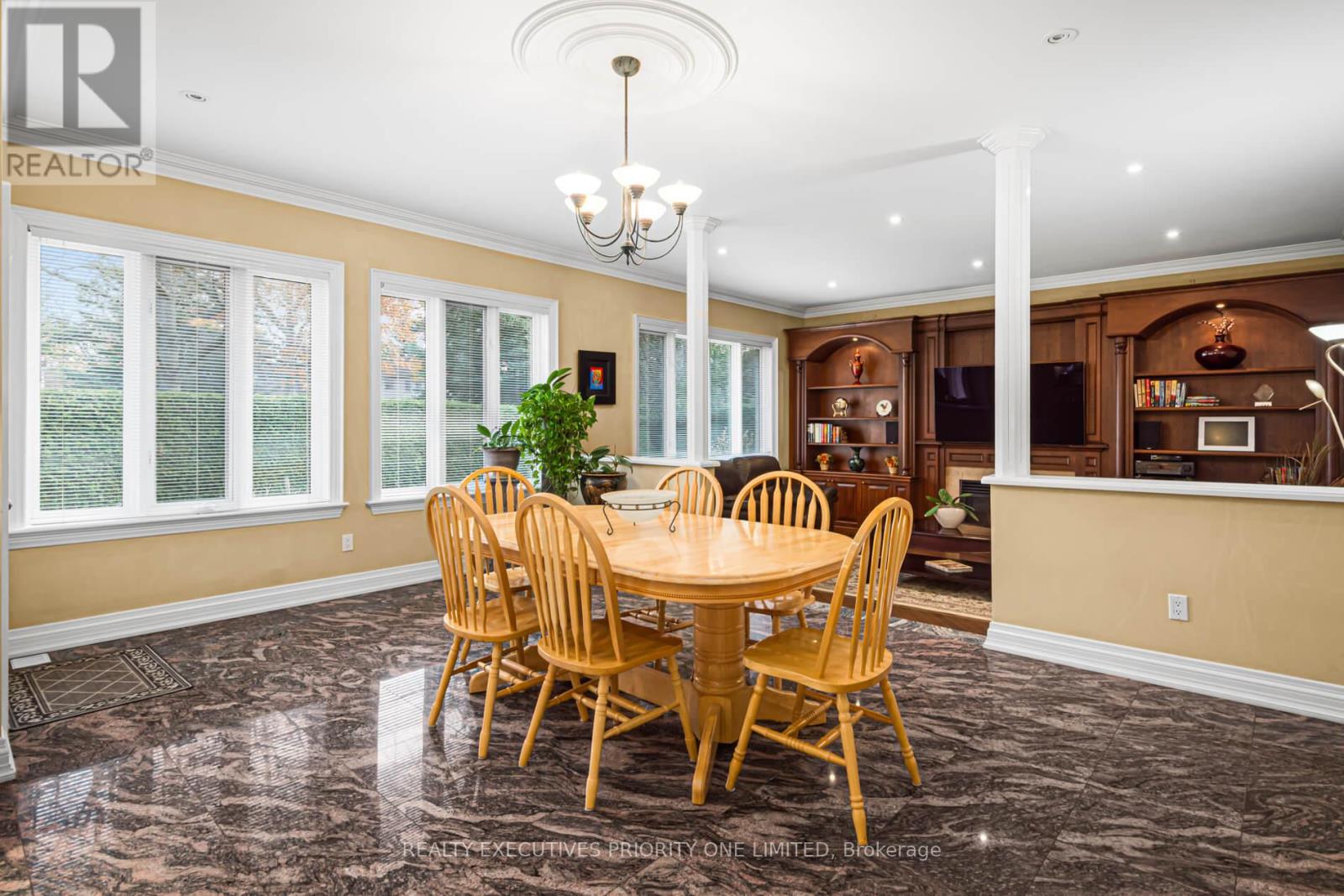 7 Finchley Road, Toronto, Ontario  M9A 2X4 - Photo 12 - W12570834