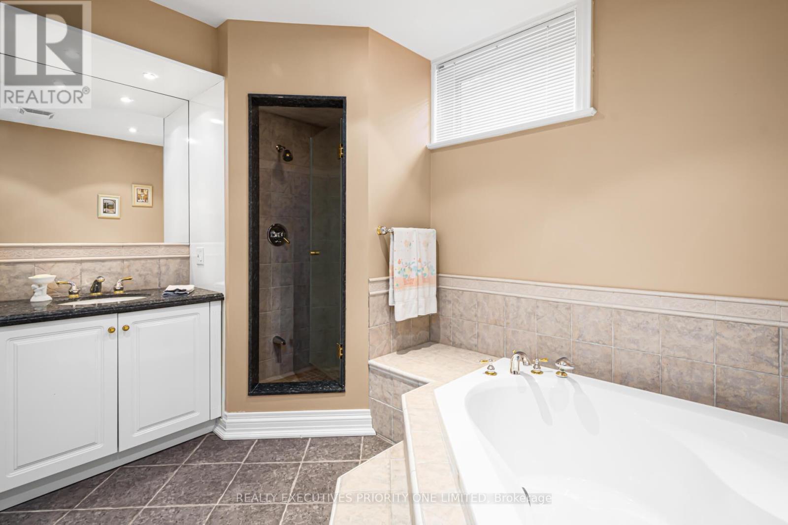 7 Finchley Road, Toronto, Ontario  M9A 2X4 - Photo 39 - W12570834