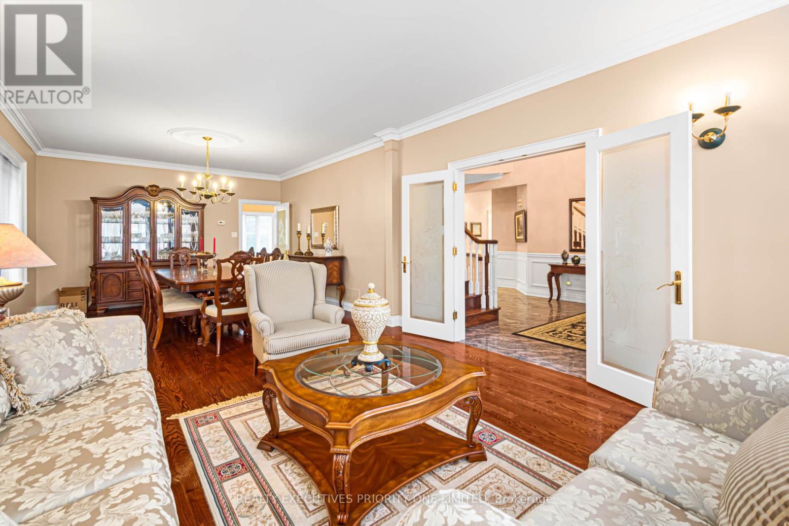 7 Finchley Road, Toronto, Ontario  M9A 2X4 - Photo 6 - W12570834