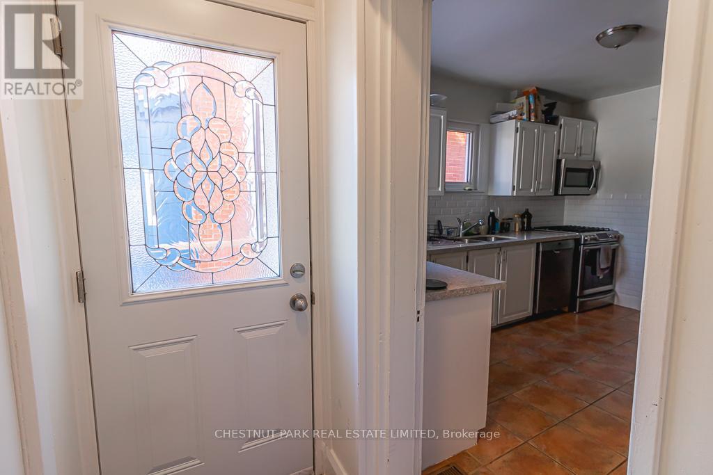 93 Seventh Street, Toronto, Ontario  M8V 3B5 - Photo 12 - W12570846