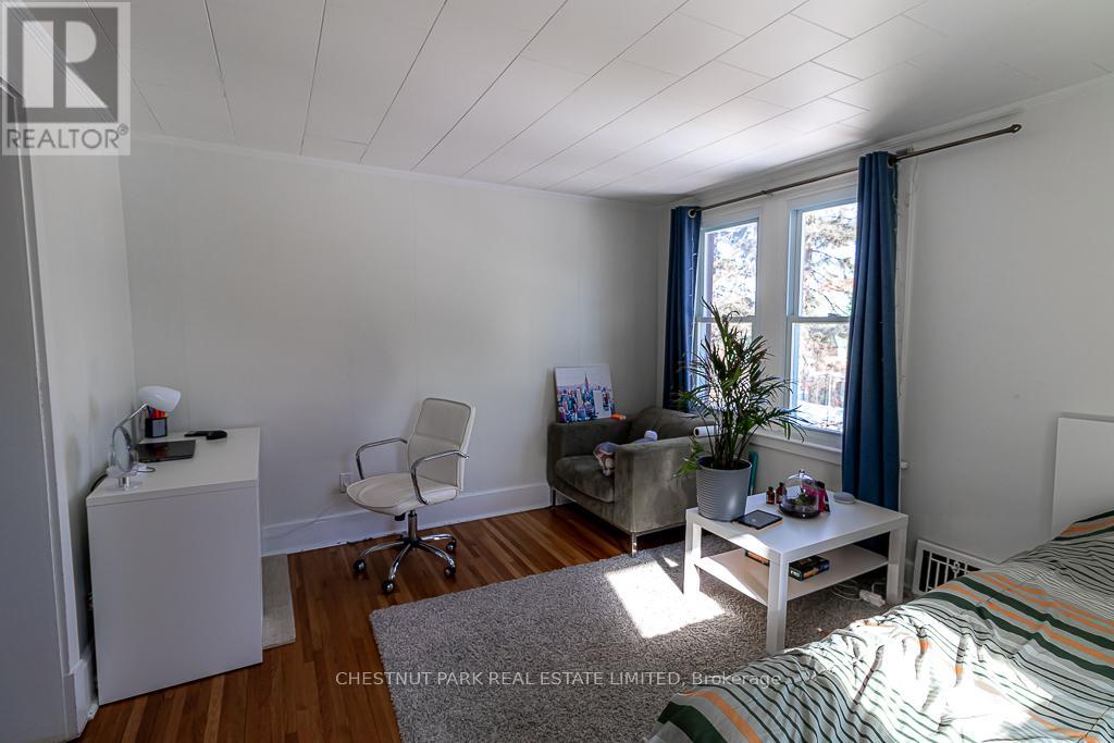 93 Seventh Street, Toronto, Ontario  M8V 3B5 - Photo 16 - W12570846