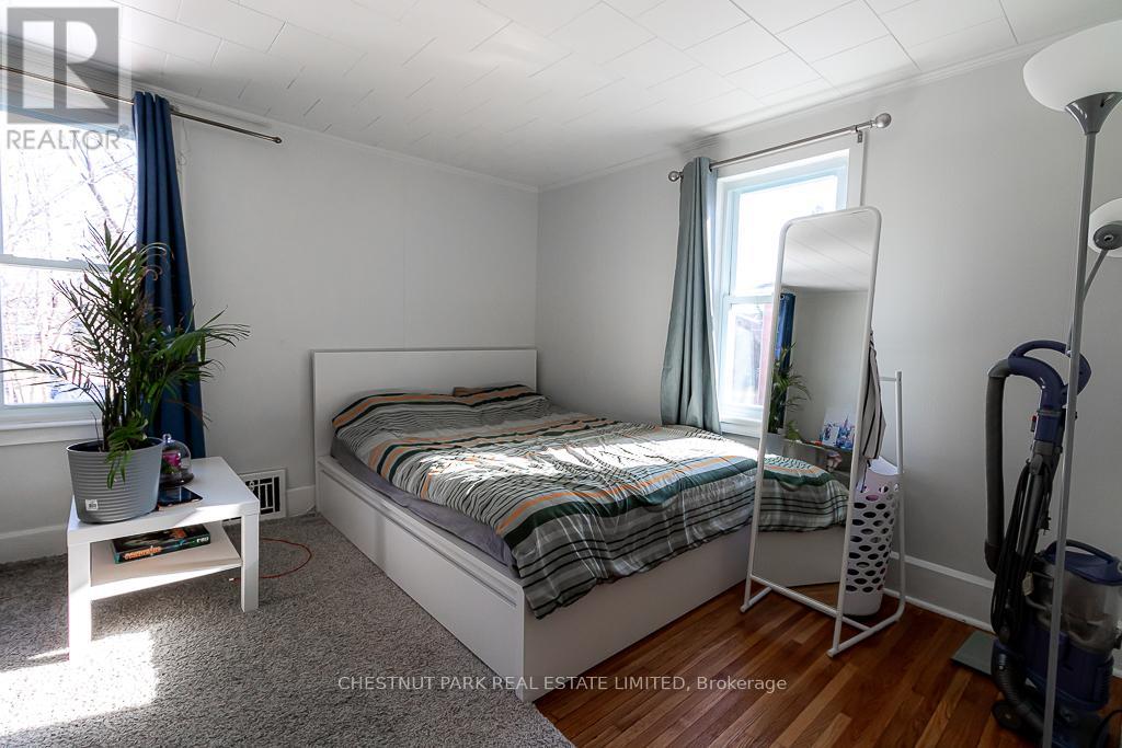 93 Seventh Street, Toronto, Ontario  M8V 3B5 - Photo 19 - W12570846