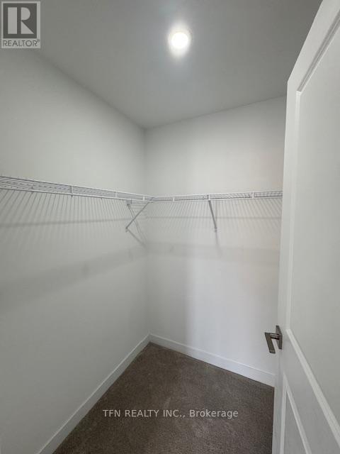 4 - 4035 Hickory Drive, Mississauga, Ontario  L4W 1L1 - Photo 17 - W12570866