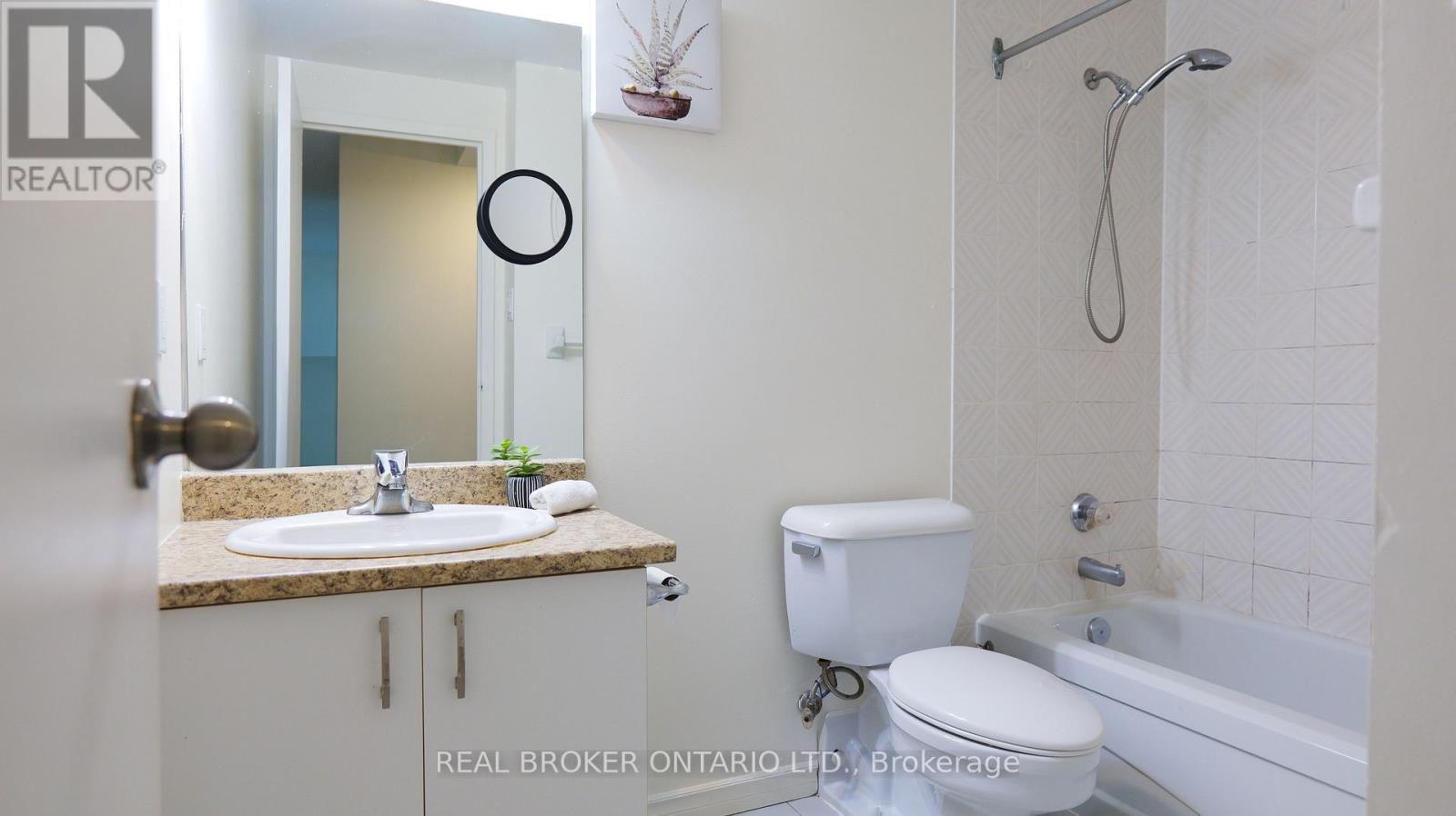 312 - 1177 Belanger Avenue, Ottawa, Ontario  K1H 8N7 - Photo 17 - X12516376