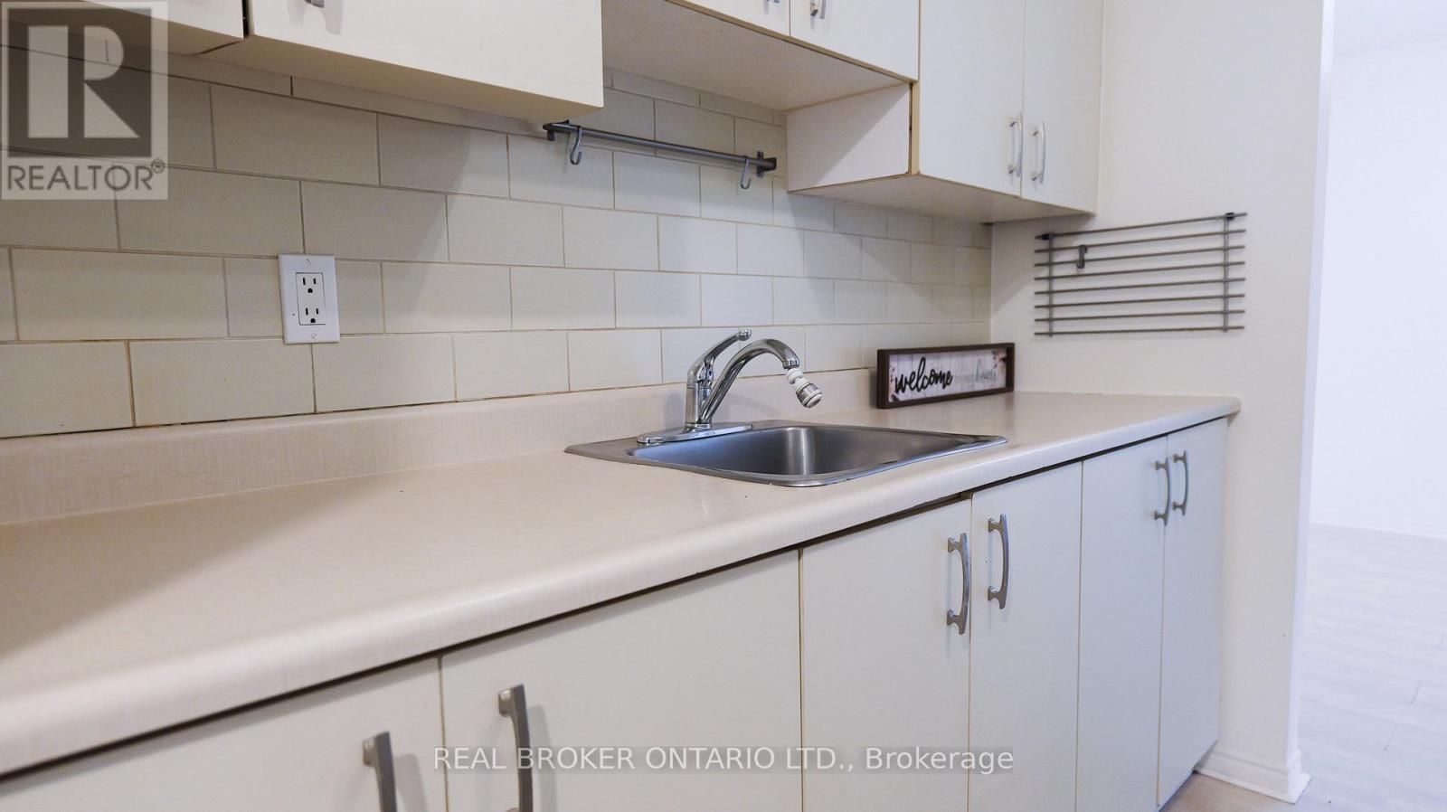 312 - 1177 Belanger Avenue, Ottawa, Ontario  K1H 8N7 - Photo 13 - X12516376
