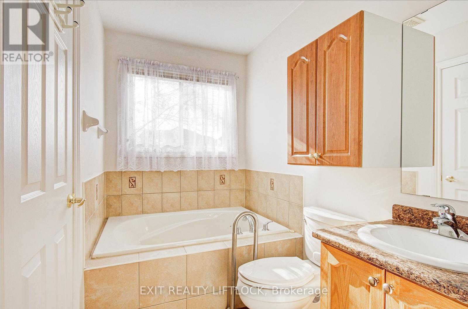 569 Garbutt Terrace, Peterborough, Ontario  K9H 7S9 - Photo 15 - X12570890