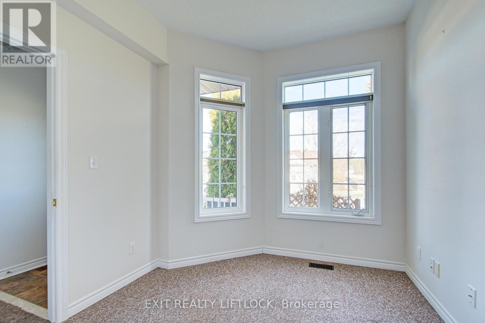 569 Garbutt Terrace, Peterborough, Ontario  K9H 7S9 - Photo 6 - X12570890