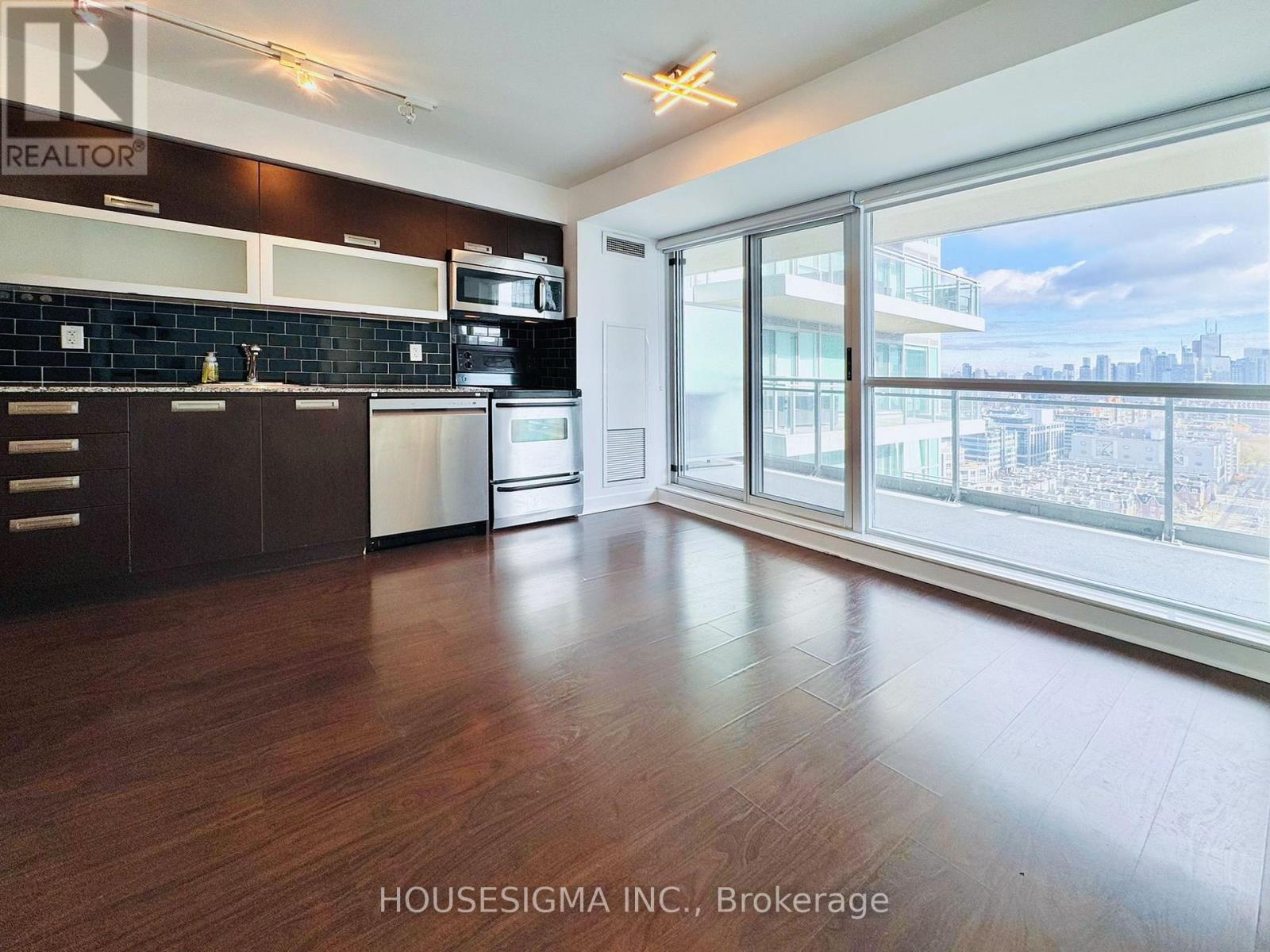 2012 - 100 Western Battery Road, Toronto, Ontario  M6K 3S2 - Photo 3 - C12553348