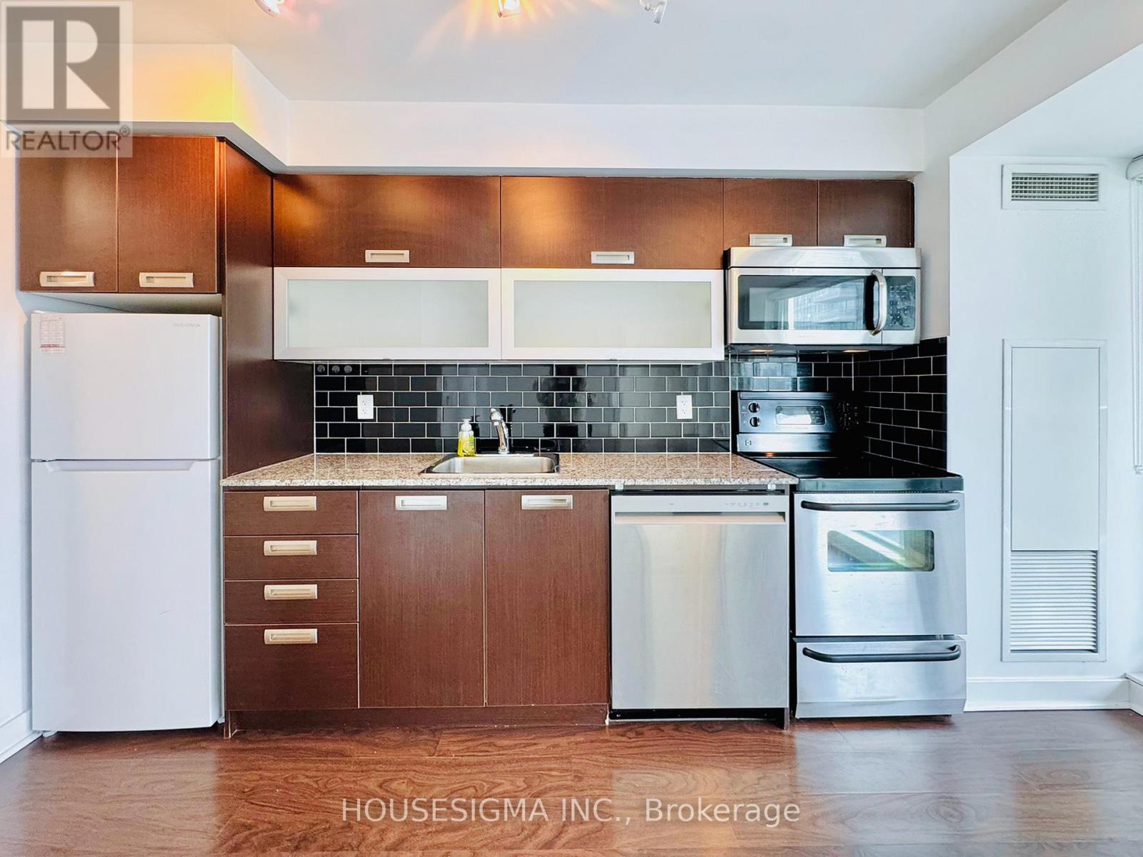 2012 - 100 Western Battery Road, Toronto, Ontario  M6K 3S2 - Photo 5 - C12553348