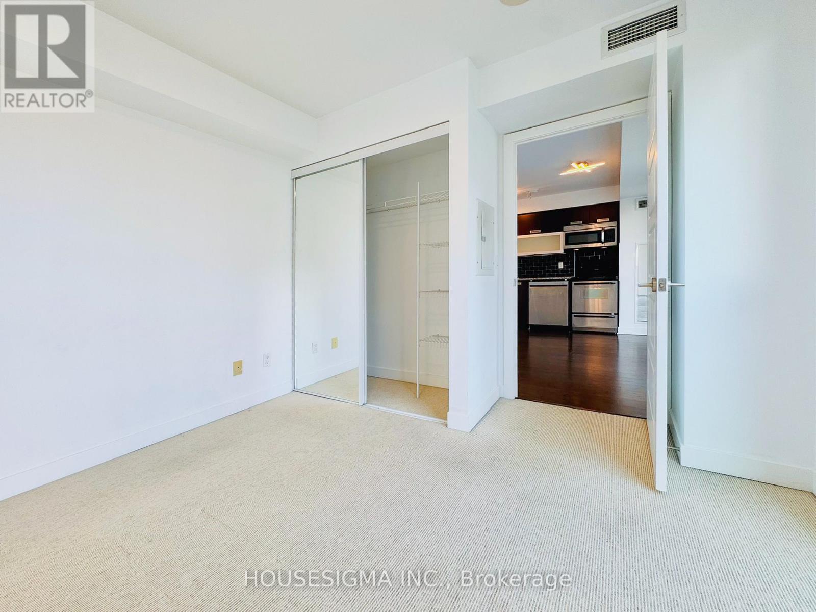 2012 - 100 Western Battery Road, Toronto, Ontario  M6K 3S2 - Photo 8 - C12553348