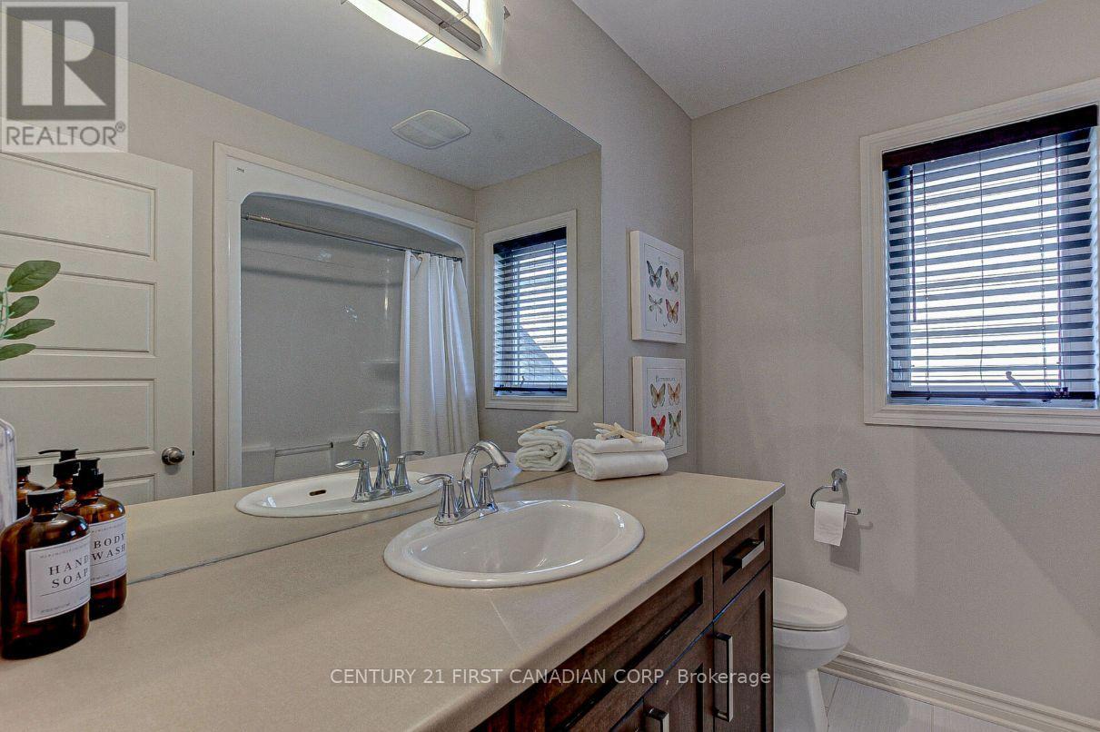 1956 Quarrier Road, London North, Ontario  N6G 5L2 - Photo 24 - X12570922