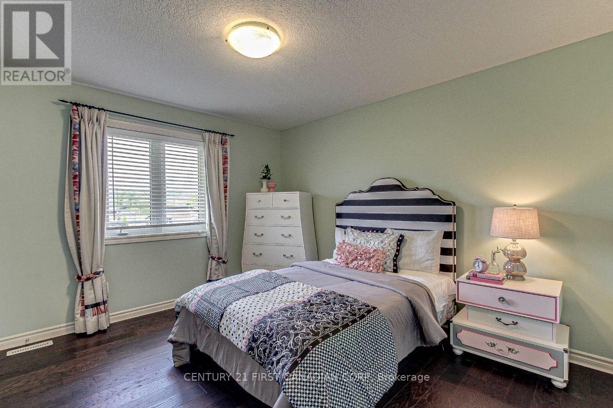 1956 Quarrier Road, London North, Ontario  N6G 5L2 - Photo 25 - X12570922