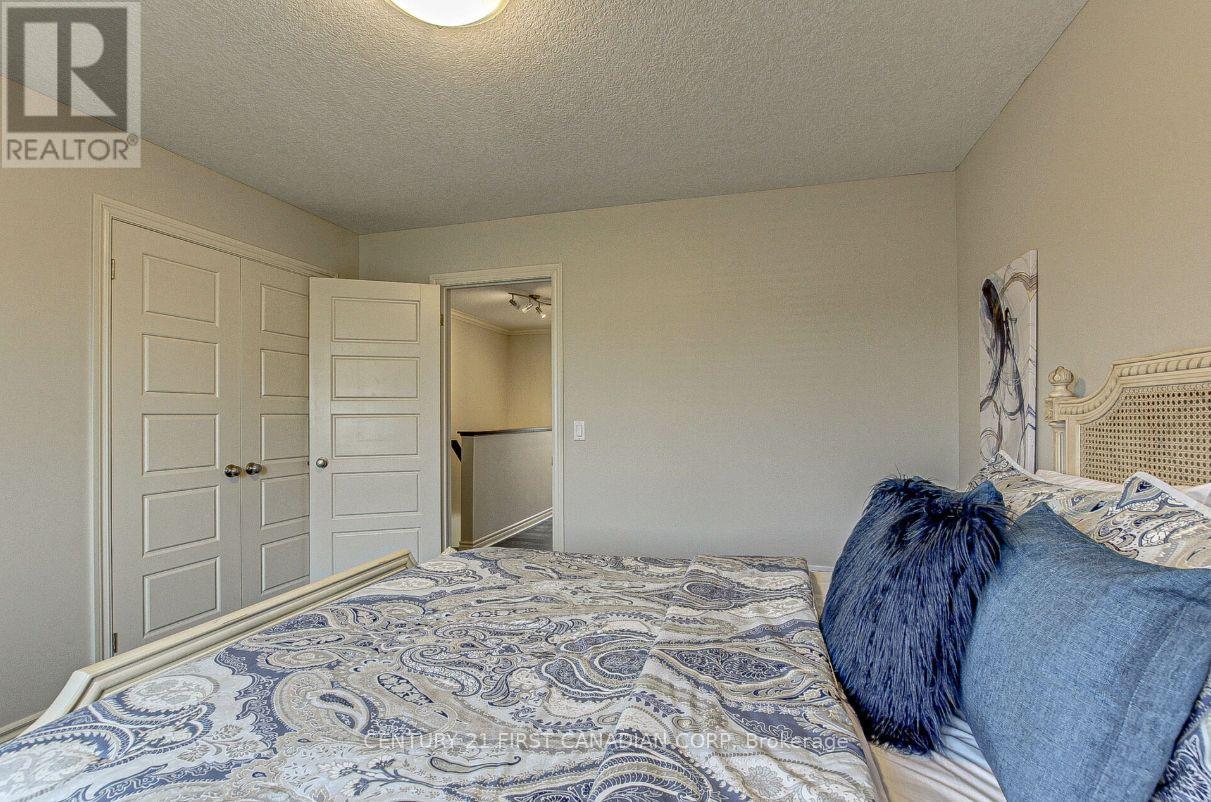 1956 Quarrier Road, London North, Ontario  N6G 5L2 - Photo 28 - X12570922