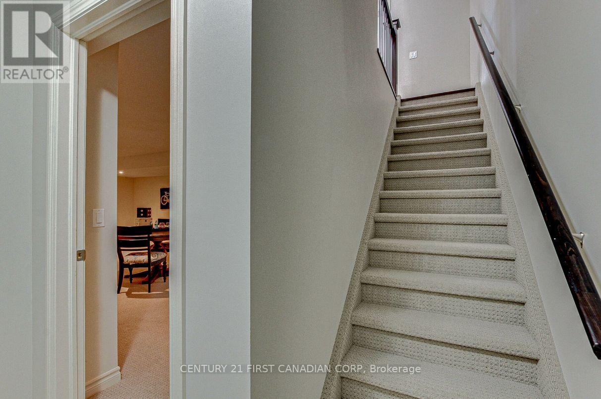 1956 Quarrier Road, London North, Ontario  N6G 5L2 - Photo 37 - X12570922