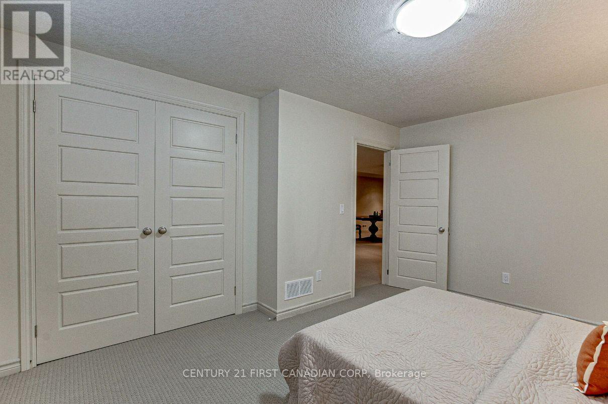 1956 Quarrier Road, London North, Ontario  N6G 5L2 - Photo 43 - X12570922