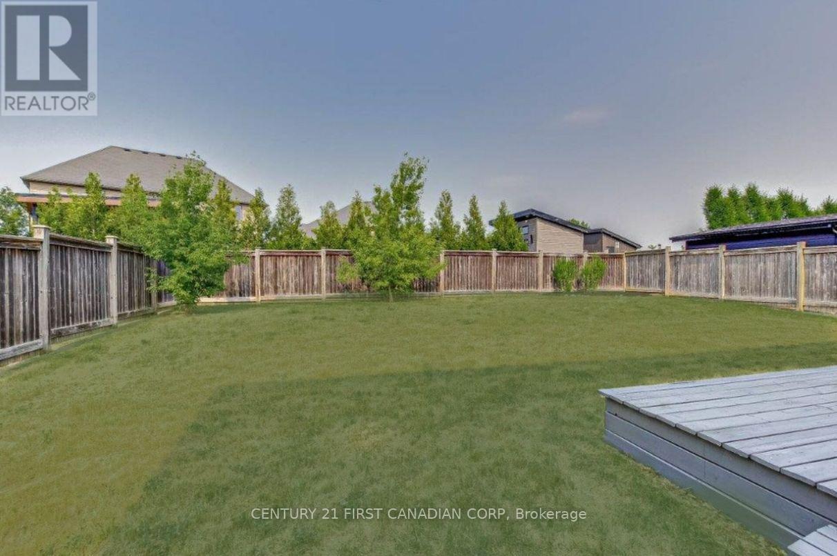 1956 Quarrier Road, London North, Ontario  N6G 5L2 - Photo 46 - X12570922